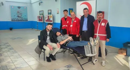 Hisarcık MYO öğrencileri kan bağışı yaptı