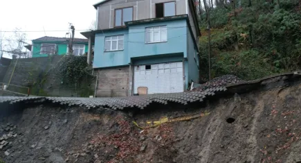 Zonguldak’ta heyelan korkusu: Mahalle sakinleri iki aydır her gece aynı tehlikeyi yaşıyor