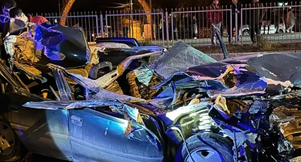 Feci kazadan hafif yaralı olarak kurtuldu