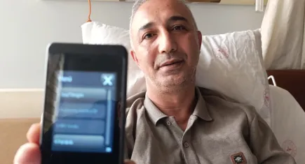 İlk kez uygulanan ‘Ağrı Pili’ yöntemiyle 15 yıldır süren ağrılarına son verildi