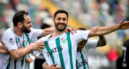 Kaf-Kaf, Bursaspor deplasmanında