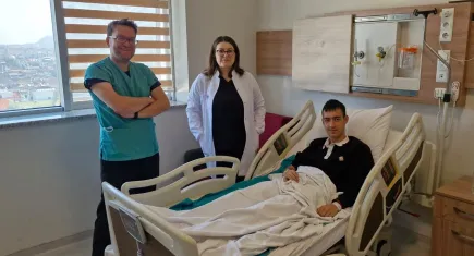 Manisa'da bir ilk: 17 yaşındaki hastaya deri nakli yapıldı