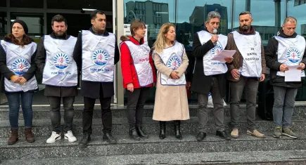 Karabağlar'da işçiler Başkan ile görüştü eylemler sonlandırıldı