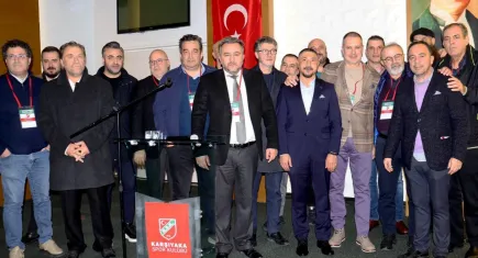 Karşıyaka Spor Kulübü'nde İlker Ergüllü yeniden seçildi