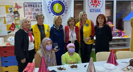 KİTVAK’tan hasta çocuklar için anlamlı yılbaşı etkinliği