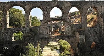 Buca’da tarihe ışık tutan objeler sergilenecek