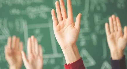 Eğitim-Sen: Eğitim harcamalarının yükü yine velilerin sırtına yıkıldı