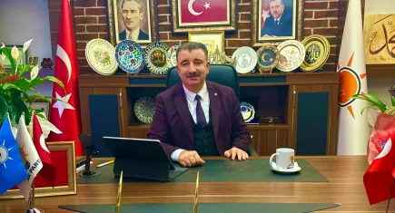 Başdaş’tan Özel’e tepki: Konserlere para harcayan başkana destek vermeye çalışıyor