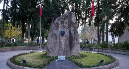 Zübeyde Hanım vefatının 102. yılı