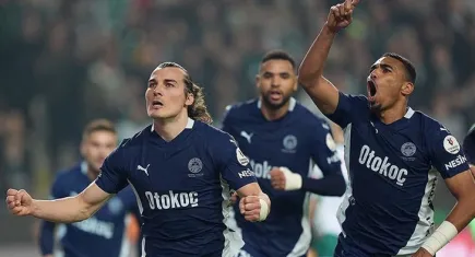 Fenerbahçe zirvenin peşini bırakmıyor: Konya’da 3 puanı aldı