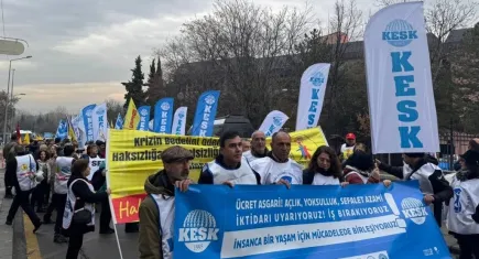 Mor Dayanışma, kamu emekçilerinin yanında: Sefalet ücretine karşı…