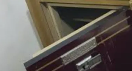Böyle hırsızlık görülmedi: Kendi marketini soydu!