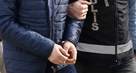 İzmir haber: Eve kurşunlu saldırı! 2 zanlı yakalandı