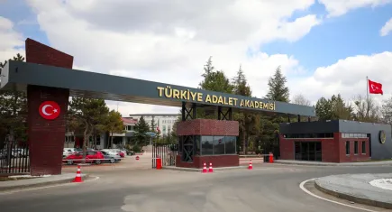 Adli Tıp Kurumu ve Türkiye Adalet Akademisine yeni atamalar Resmi Gazete'de