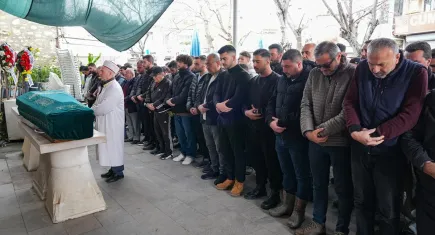 Arkadaşlarının doğum gününden dönerken Urla'da hayattan koptular