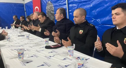 İzmir'de, şehit polis memuru Mehmet Tozun için mevlit