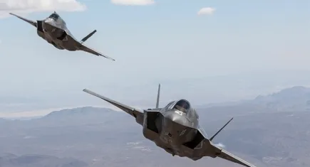 NATO’dan Rus uçaklarına karşı hamle: Norveç F-35'lerini havalandırdı!