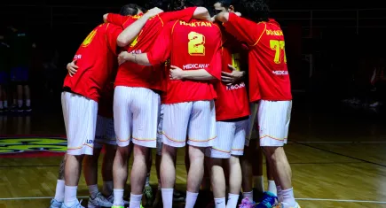 Göztepe, potada Akhisar'ı ağırlıyor