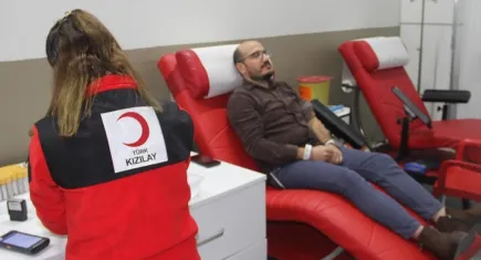 Türk Kızılay, 2025 için kan bağışı hedefini 143 bin üniteye çıkardı