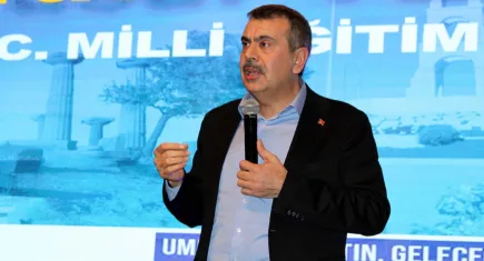 Bakan Tekin: Çocuklarımız bu ülkede demokrasiye, hukuk devletine inansın ve bunu korusun istiyorum