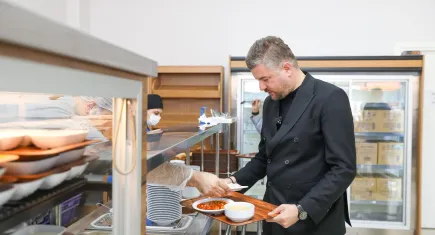 LÖSEV Çiftliği’ndeki mandalinalar Buca Kent Lokantası menülerine eklendi