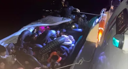 İzmir haber: Çeşme açıklarında 41 düzensiz göçmen yakalandı