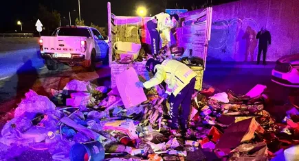 İzmir haber: Çöp kamyonundan 1,5 kilo yasaklı madde çıktı