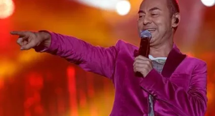 Serdar Ortaç, bu akşam İzmir’de sevenleriyle buluşuyor