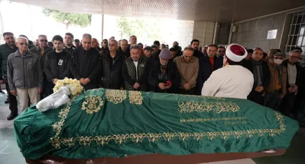 Türk halk müziğinin önemli temsilcilerinden Rıza Konyalı son yolculuğuna uğurlandı