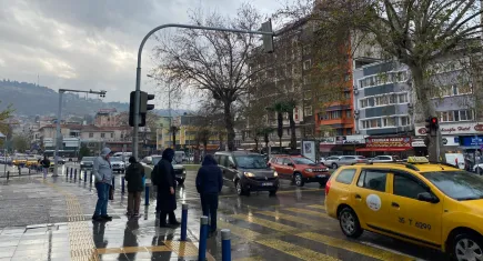 Meteoroloji’den İzmir’e rüzgâr ve gök gürültülü sağanak yağış uyarısı!