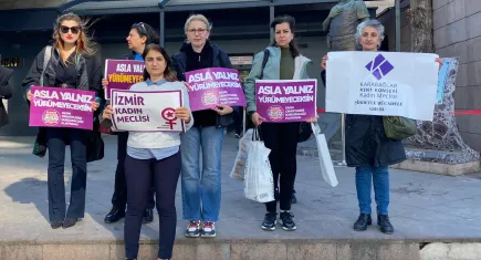 Çocuklarının boğazına bıçak dayayan babaya Kadın Platformundan emsal ceza talebi