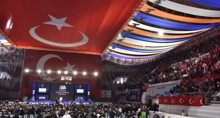 AK Parti’nin İzmir Yönetim kadrosu belli oldu