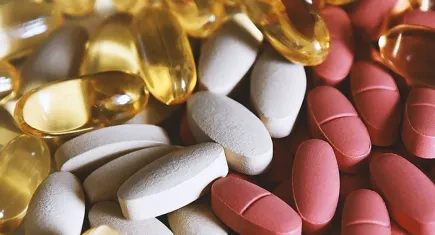 Gereksiz vitamin alımına dikkat! Prof. Dr. Sait Gönen uyardı