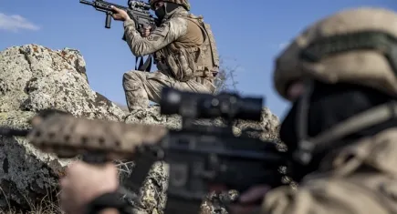 Suriye'nin kuzeyinde operasyon: 23 PKK/YPG'li terörist etkisiz hale getirildi