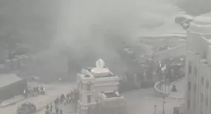 İnşaat alanında korkutan yangın!