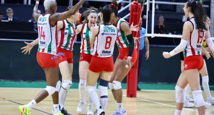 Karşıyaka voleybolda hedef Sultanlar Ligi
