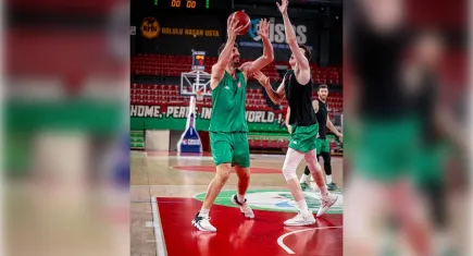 Kaf-Kaf, Mersin deplasmanında