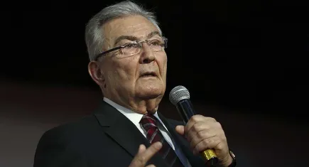 İzmirli belediye başkanları Deniz Baykal’ı ölüm yıl dönümünde andı