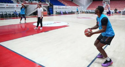 Aliağa Petkimspor, Avrupa'da çeyrek final peşinde