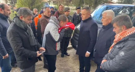 İzmir'de hayatını kaybeden Kıbrıs gazisi son yolculuğuna uğurlandı