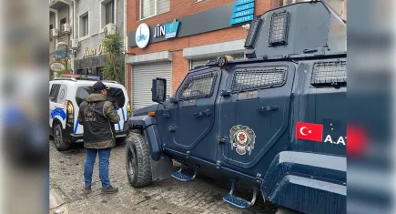 İzmir merkezli 3 ilde terör operasyonu: 7 kişi gözaltına alındı