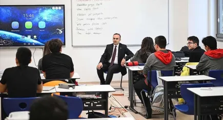 Bakan Kacır: Hedefimiz TÜBİTAK Fen Lisesi ile oluşturduğumuz bu yeni lise ekolünü Anadolu'ya yaygınlaştırmak