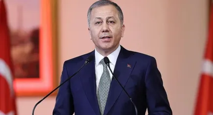 Bakan Yerlikaya'dan, jandarma personeline bere ören kadınlara teşekkür