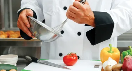 Bayraklı’da Aşçı Çırağı eğitim programı başlıyor