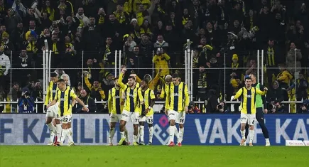 UEFA kulüp sıralamasında ilk 50'de Türkiye'den hangi takım yer aldı?