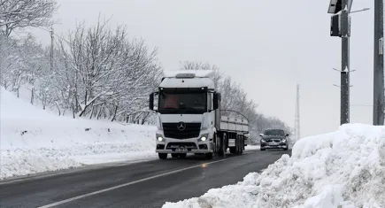 Ağır taşıt kısıtlaması sona erdi: Bazı yollar tekrar kullanıma açıldı
