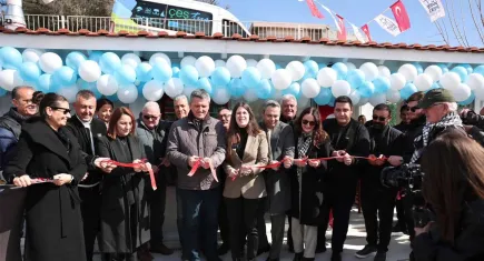 Alaçatı’ya Yeni Buluşma Noktası Açıldı