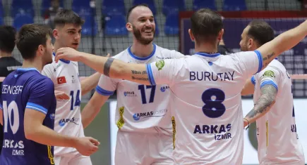 Arkas Spor, İstanbul Gençlik Spor'u ağırlıyor