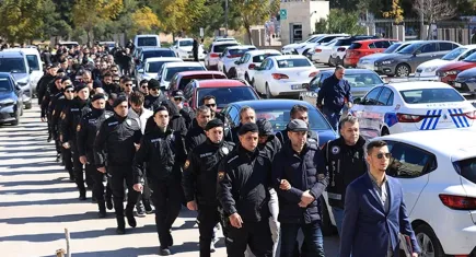 Maydonoz döner restoran zinciri sahibinin 94 FETÖ'cü ile irtibatı belirlendi