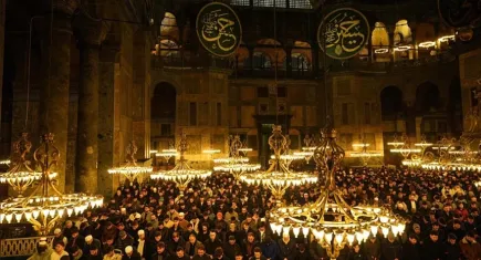 Ramazan ayının ilk teravih namazı kılındı